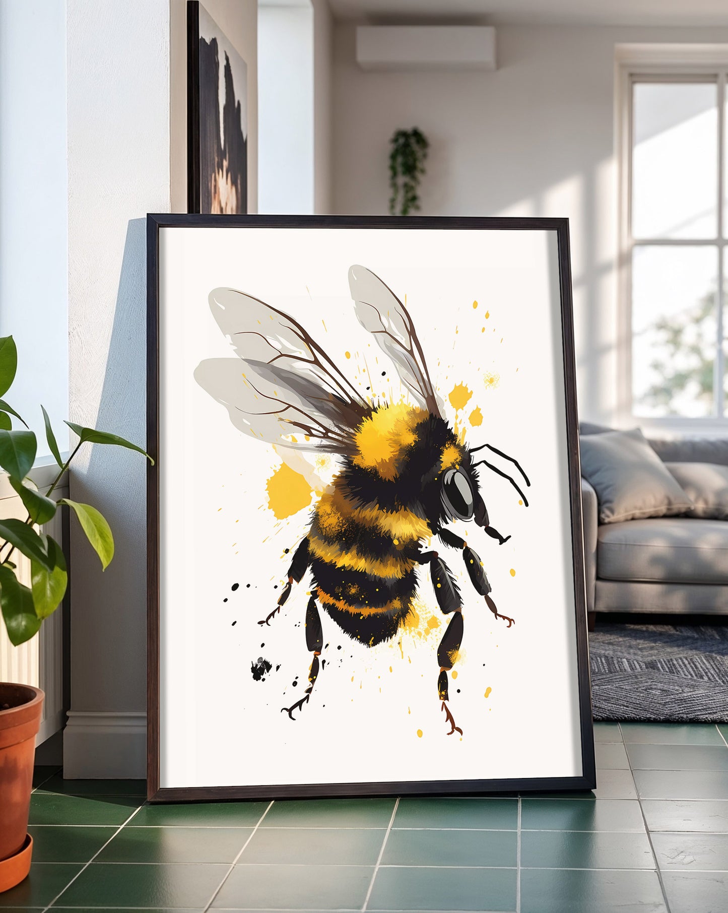 Bold Bumblebee Wall Art – Watercolor Ink Style